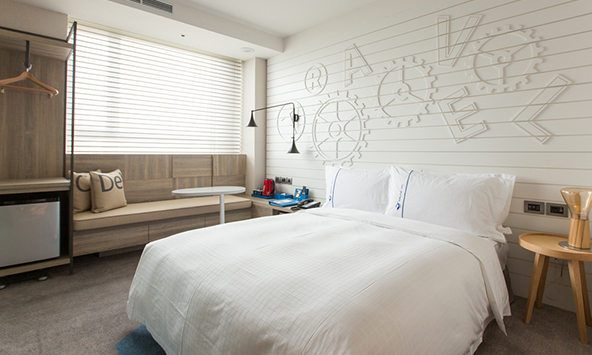 THSR tickets + Hotel